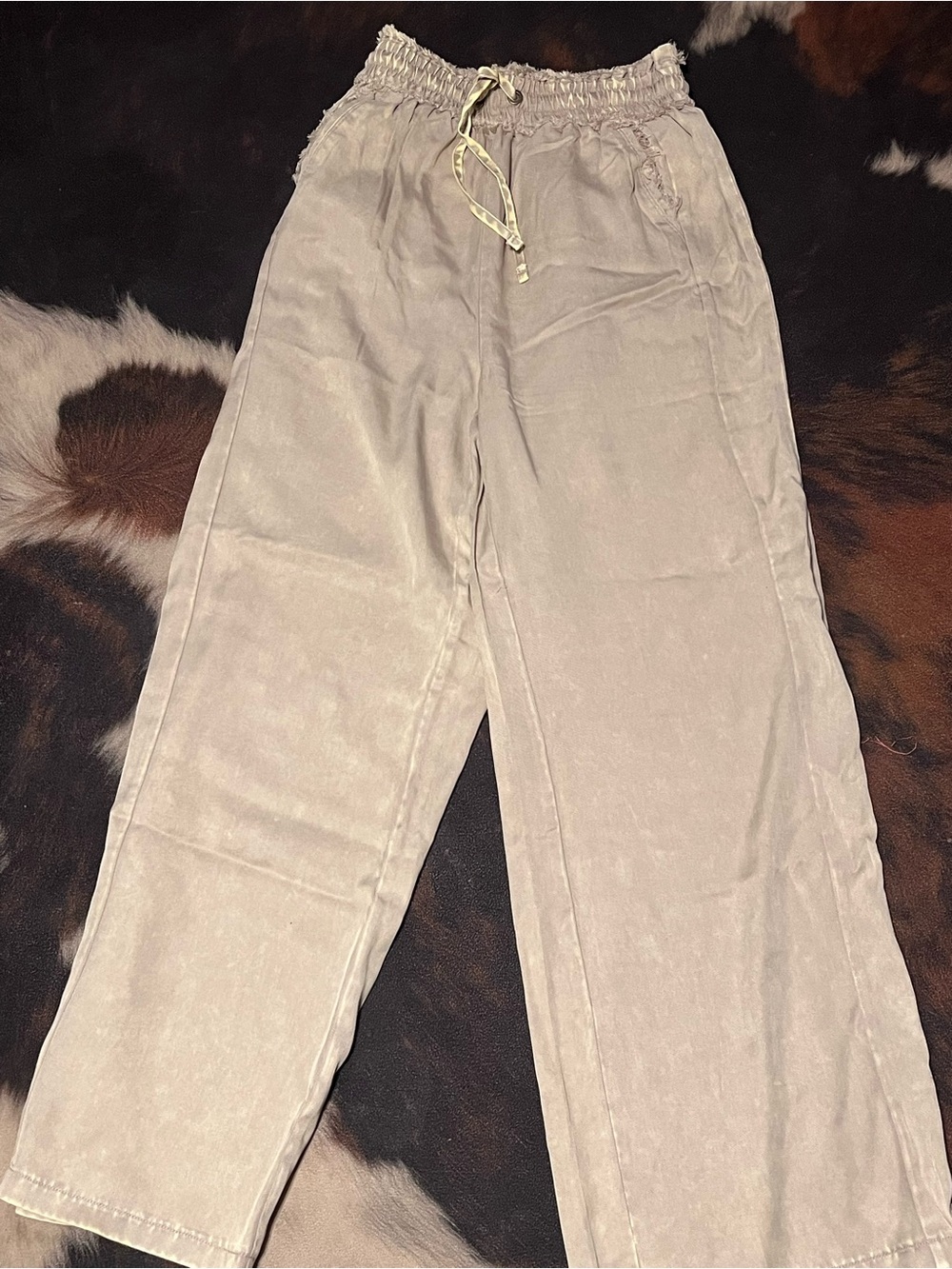 Zenana Beige Elastic-Waist Pull-On Pants